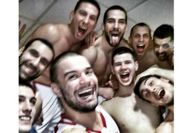 Košarkaši su nakon ubedljive pobede napravili i ubedljiv selfi